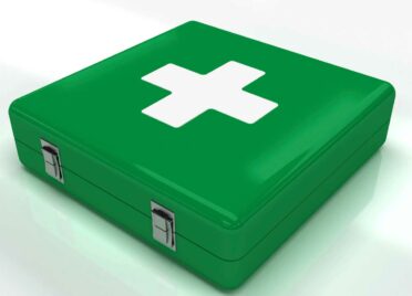 How to Create a Credit Emergency Kit