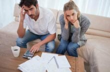 7 Signs You're Heading Into Bankruptcy