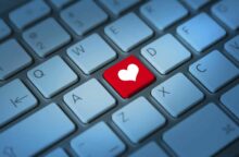 4 Ways to Avoid Online Dating Scams
