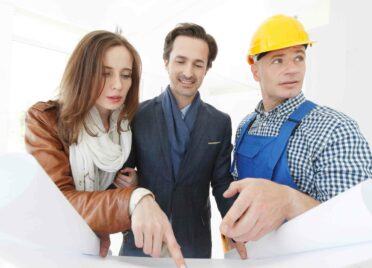how to hire a contractor