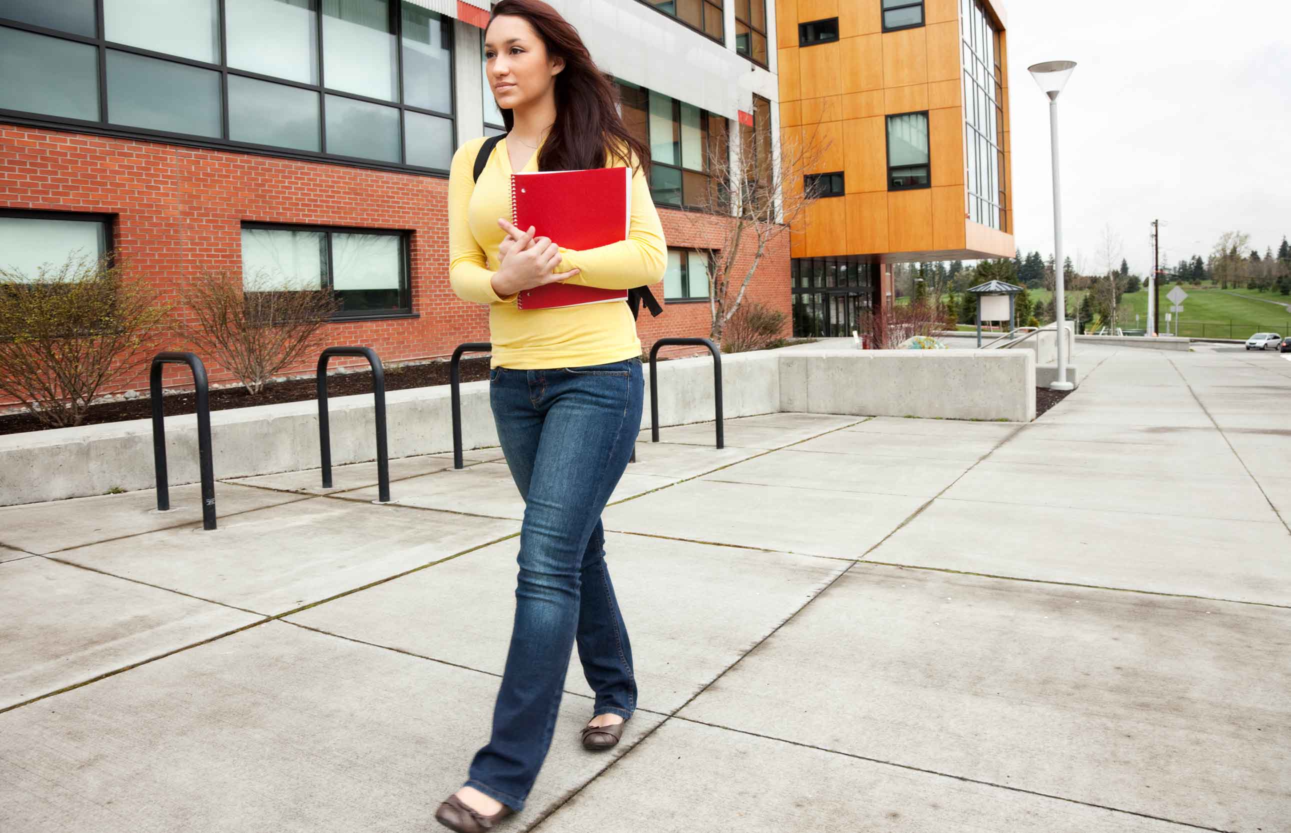 Here's why students should seriously consider spending the first two years of their undergraduate career in community college.
