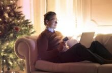 5 Simple Ways to Stay Debt-Free during the Holidays
