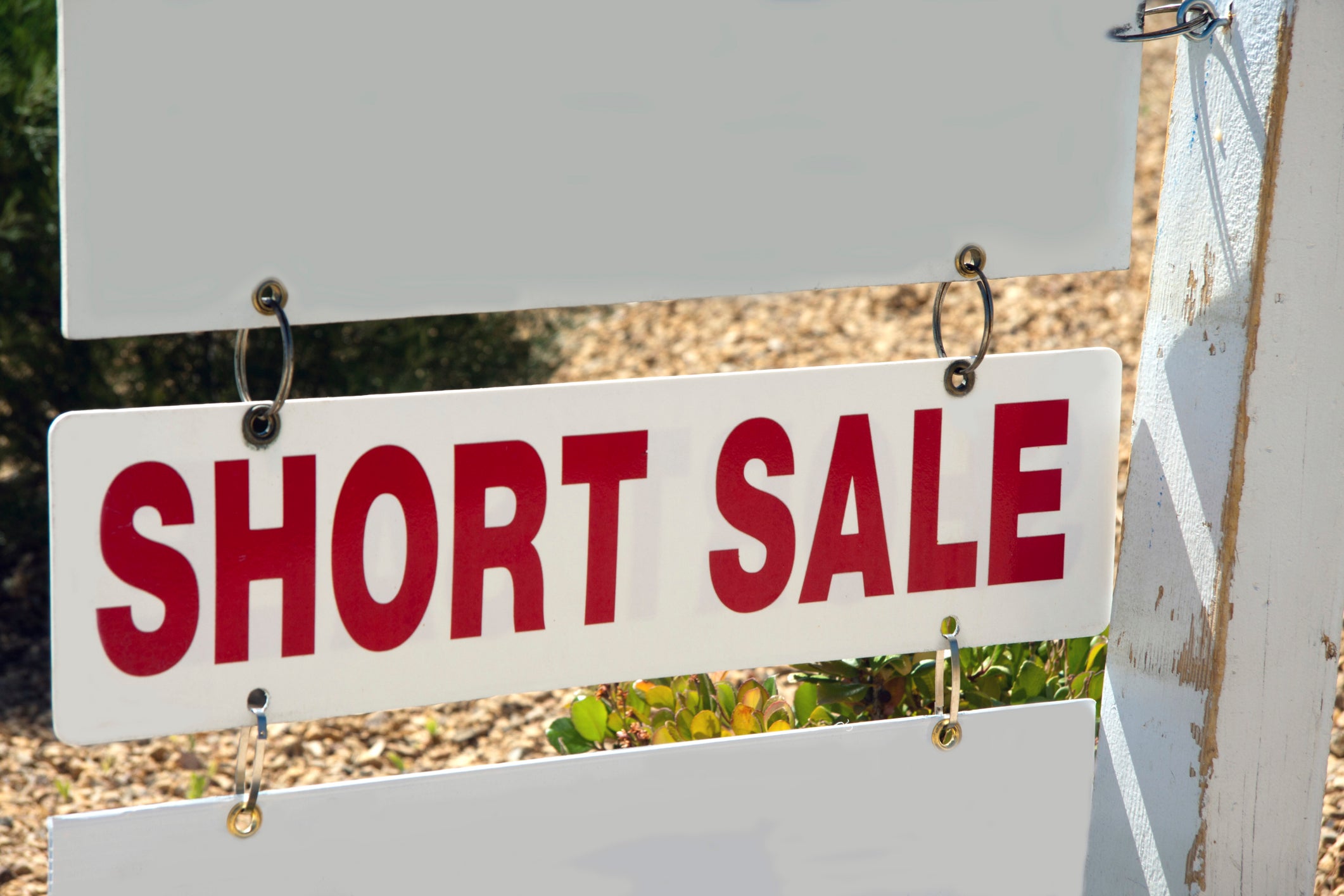 How I Can Get My Short Sale to Not Affect My Credit Score?